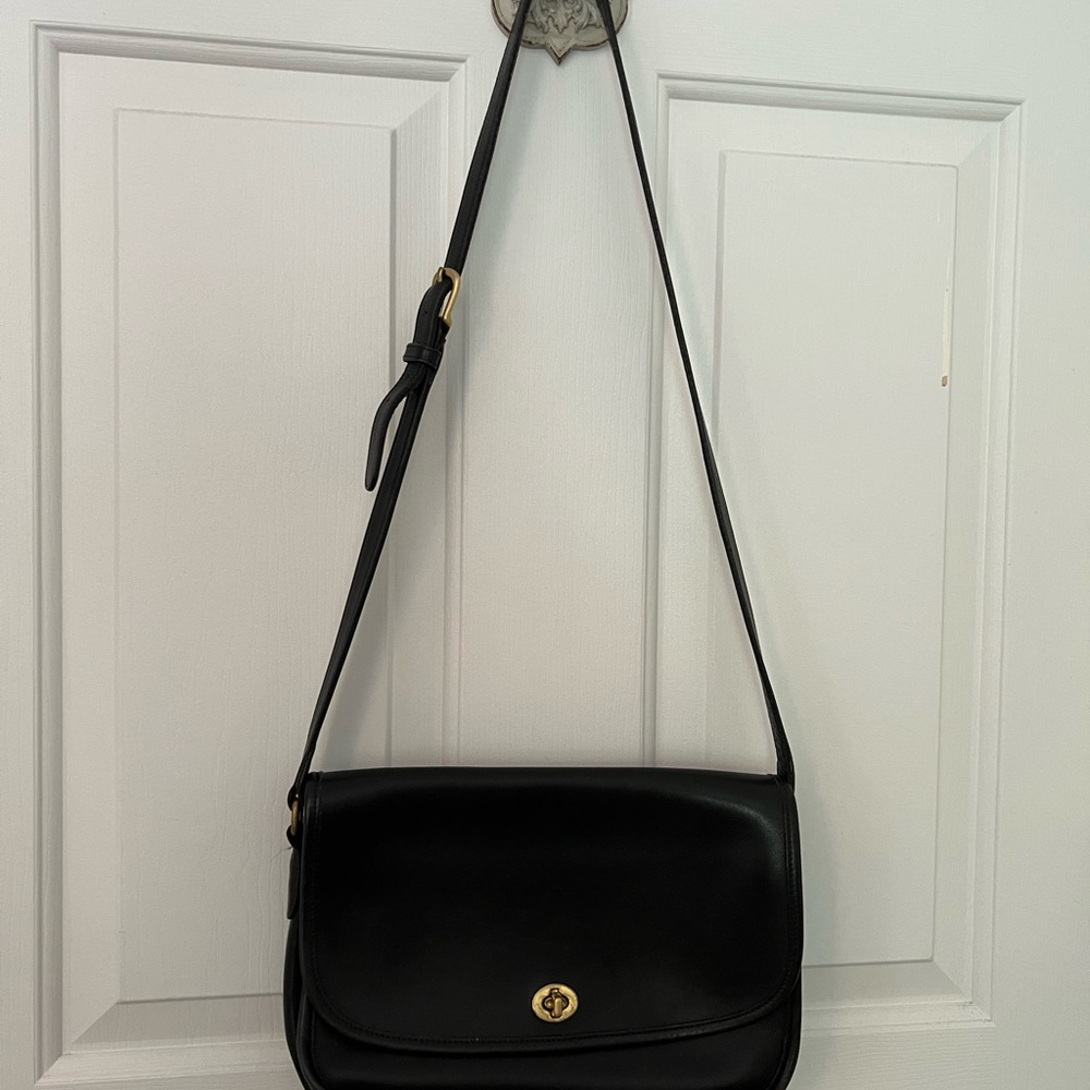 Vintage Coach Black City Bag 9790